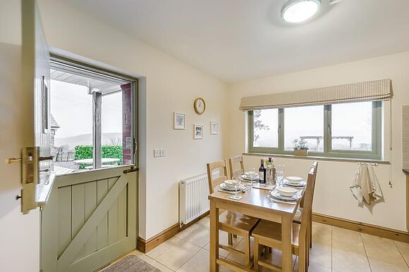 Barcud Cottage Llandeilo