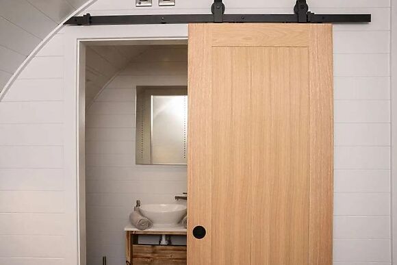 The Squirrel Horncastle