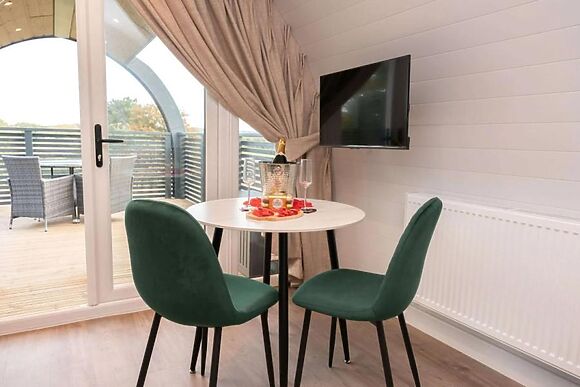 The Squirrel Horncastle