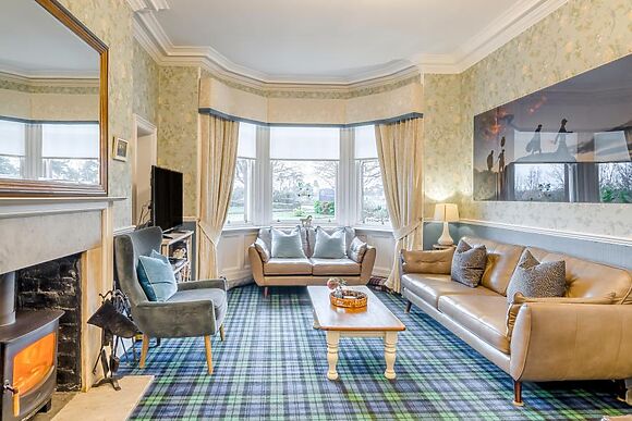 Pinewood Country House
