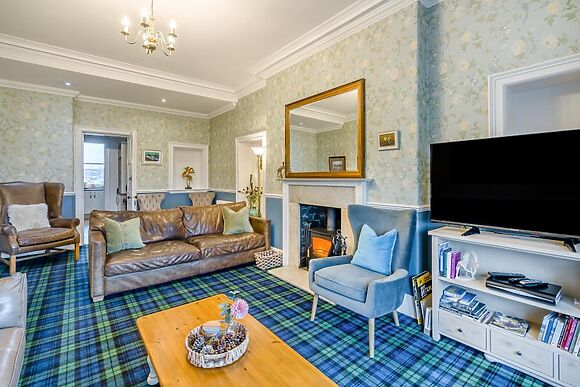 Pinewood Country House
