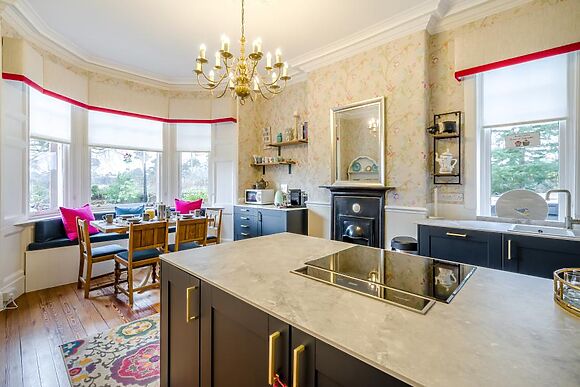 Pinewood Country House