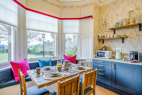 Pinewood Country House