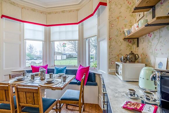 Pinewood Country House