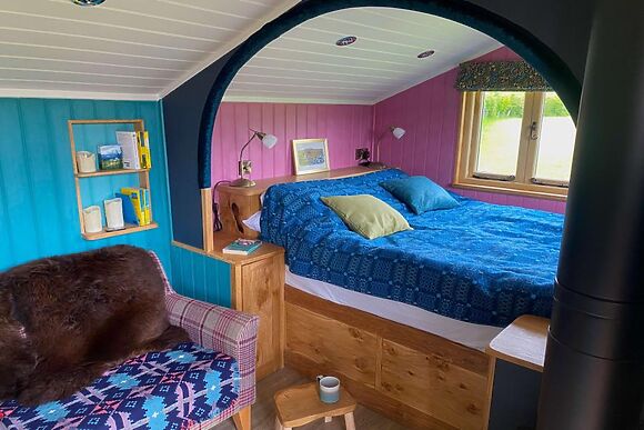 Charming Meadow Retreat