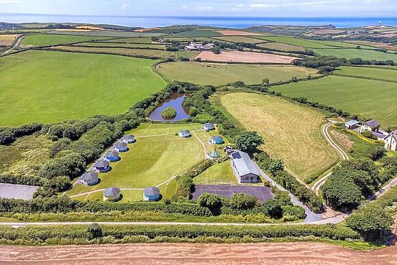 Hartland Glamping Berry Bay