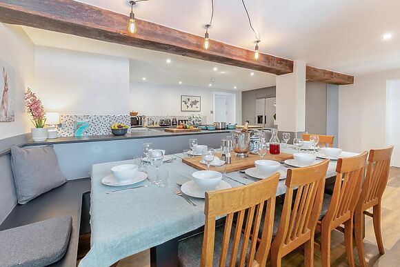 Wistlandpound Farmhouse And Annexe