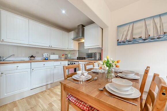 Glen View Apartment