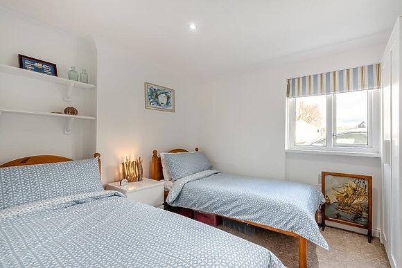 Glen View Apartment