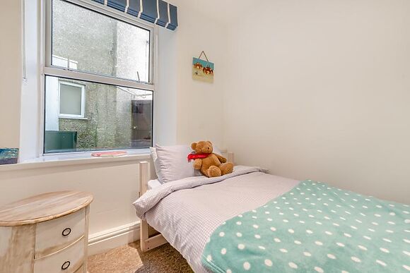 Glen View Apartment