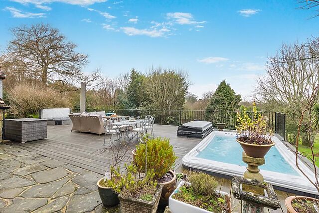 Burwash Common Farmhouse