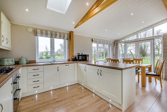 Daisy Lodge