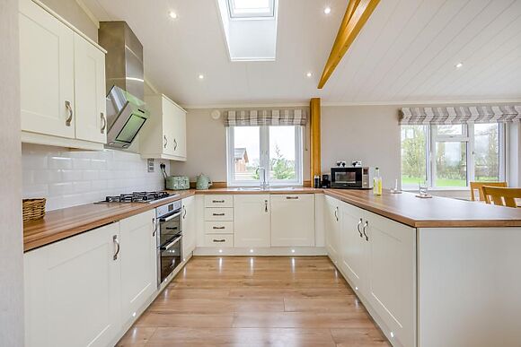 Daisy Lodge