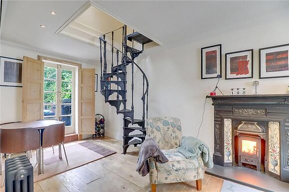 The Upsidedown House