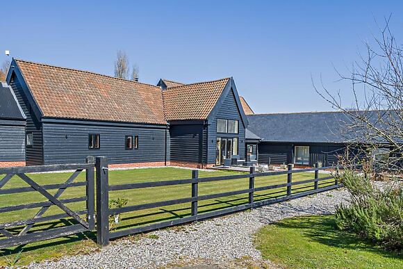 Bloomfields Barn