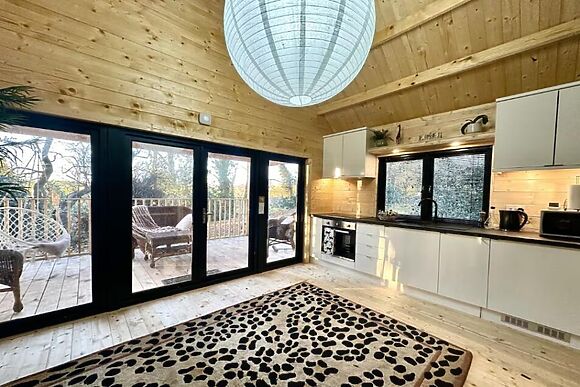 Hideaway Retreat Lodge