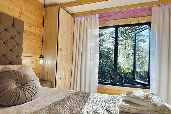 Hideaway Retreat Lodge