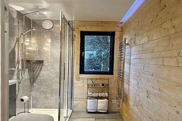 Hideaway Retreat Lodge