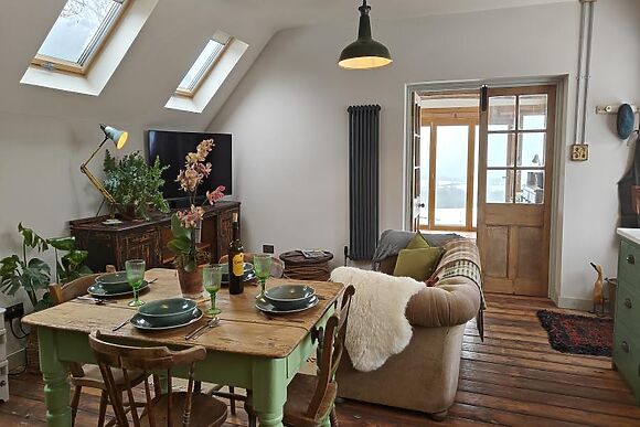 The Old Garage Picklescott