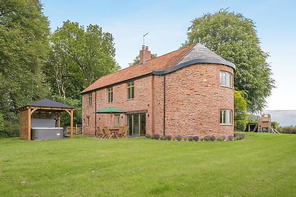 Woodball Cottage