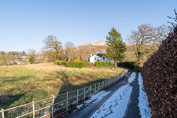 1 Borrans Park House