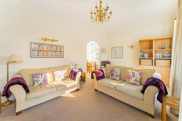 1 Borrans Park House