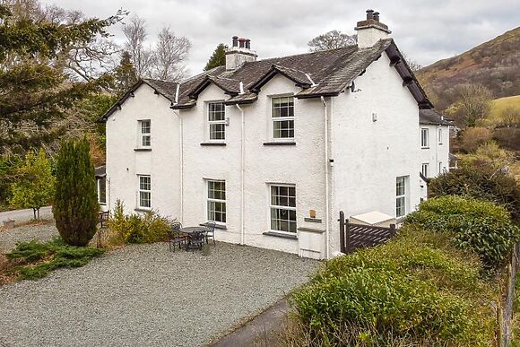 1 Borrans Park House
