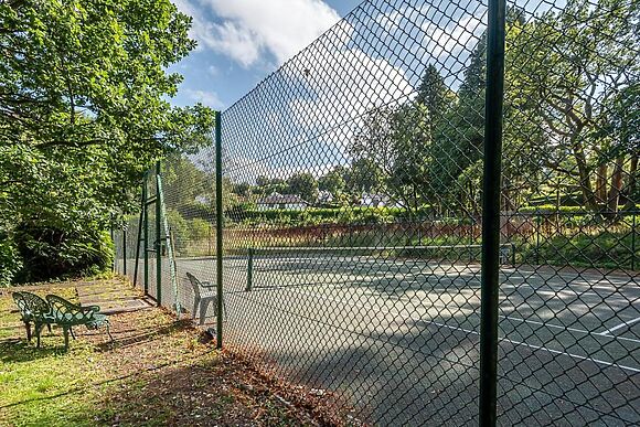 6 Meadowcroft House