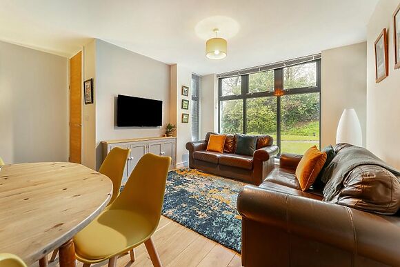 9 Blue Hill Park