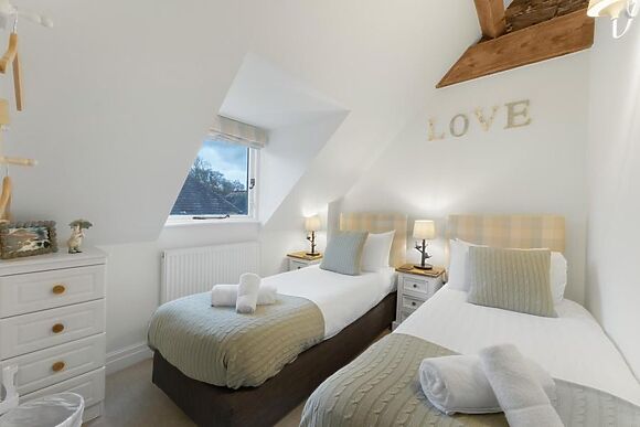 Duckling Cottage