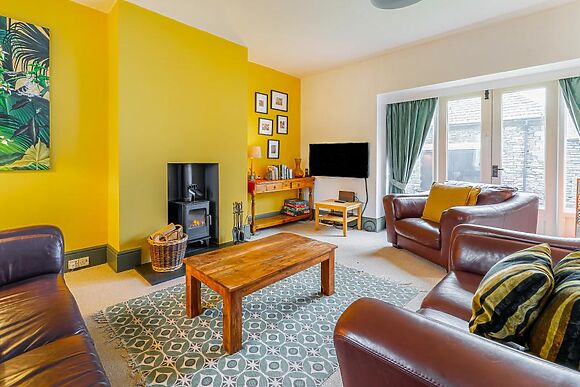 Curlew Close Cottage