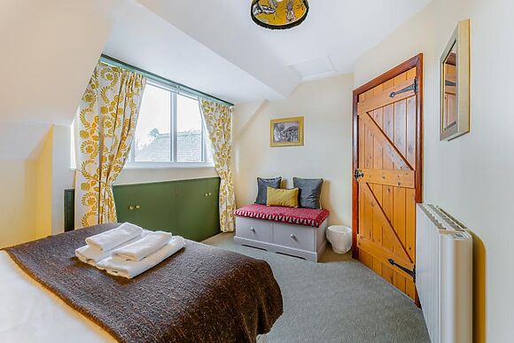 Curlew Close Cottage