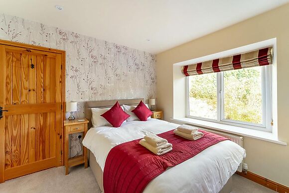 Lakes Cottage
