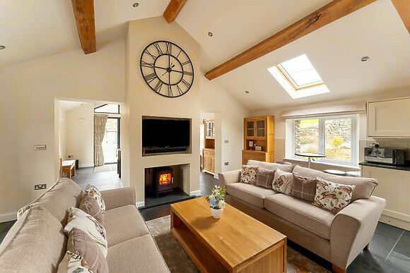 Lakes Cottage