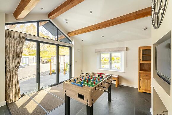 Lakes Cottage