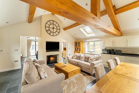 Lakes Cottage