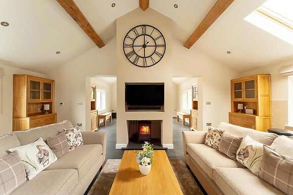Lakes Cottage