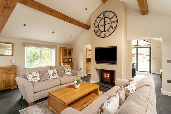 Lakes Cottage