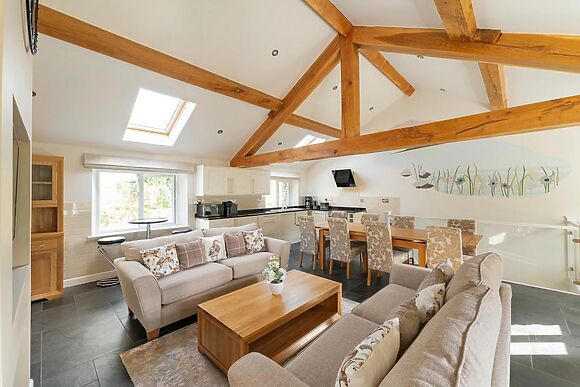 Lakes Cottage