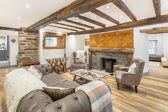 Low House