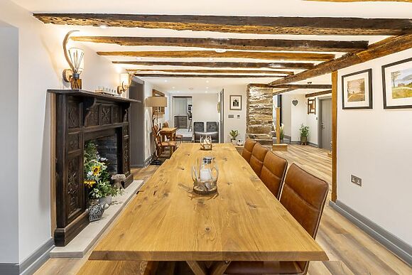 Low House