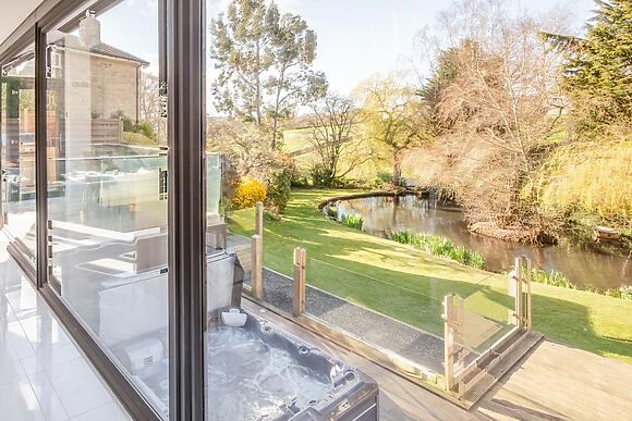 Lake View Bingley