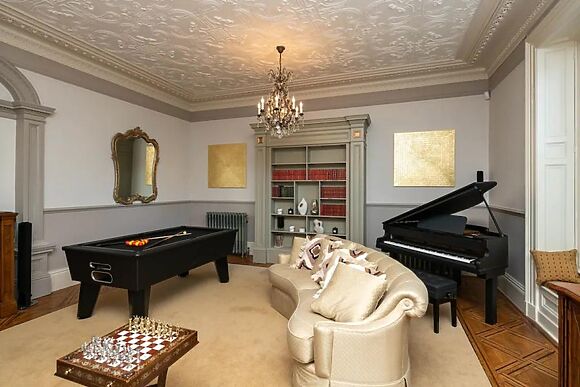 Royal Garden Suite
