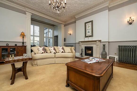 Royal Garden Suite