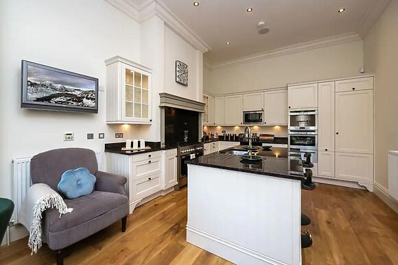 Royal Garden Suite