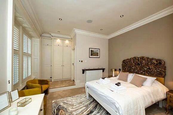 Royal Garden Suite