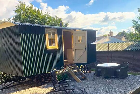 Spring House Shepherds Hut