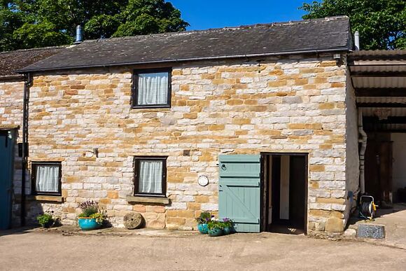 Spring House Shepherds Hut