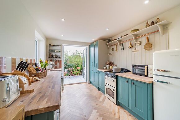 Bookend Cottage