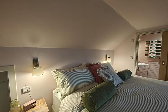 Bookend Cottage